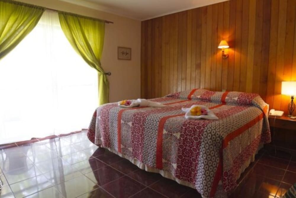 Single Room, 1 Double Bed