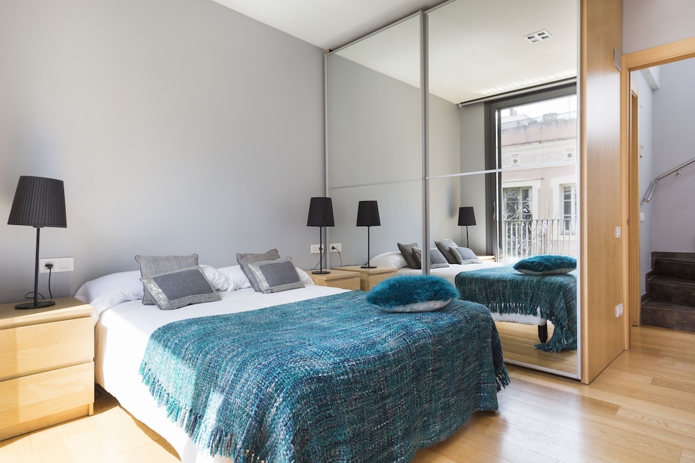 Design Penthouse, 2 Bedrooms, Terrace photo 2