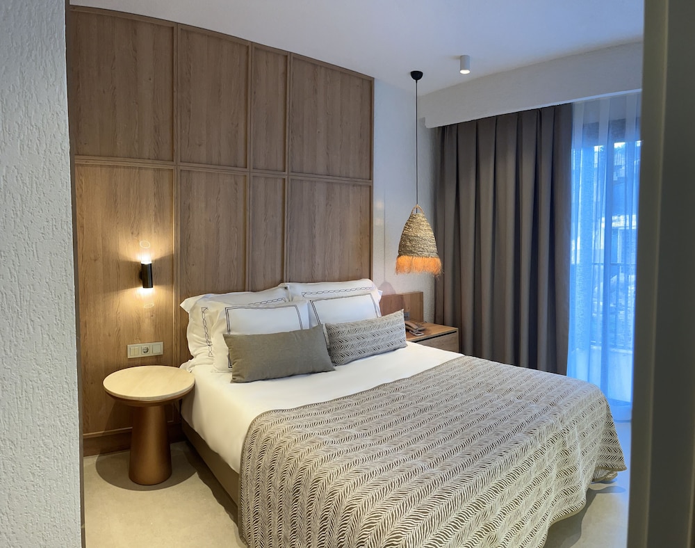Standard Room photo 2