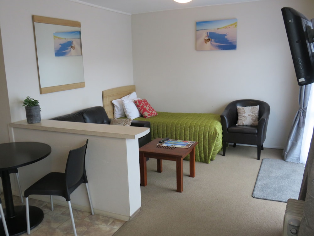 Budget One Bedroom Villa photo 2
