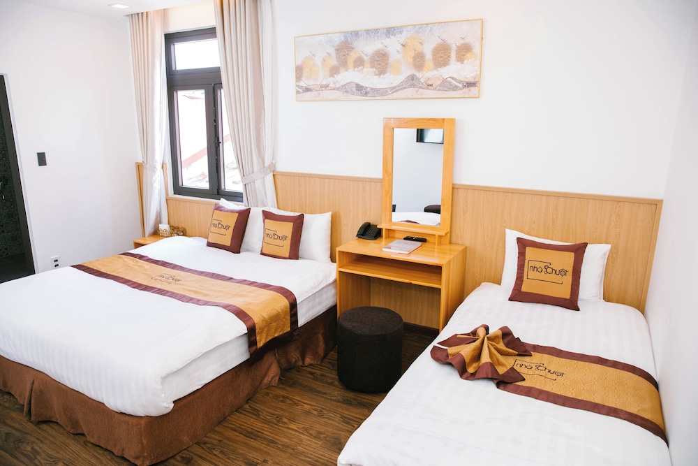 Deluxe Single Room, City View