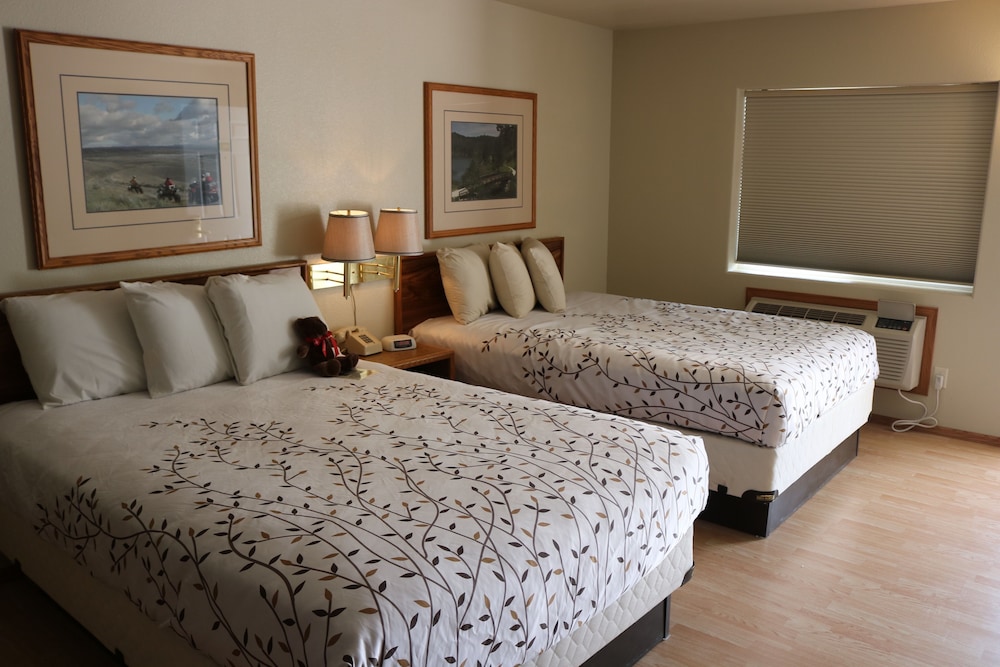 Standard Room, 2 Queen Beds, Accessible photo 2