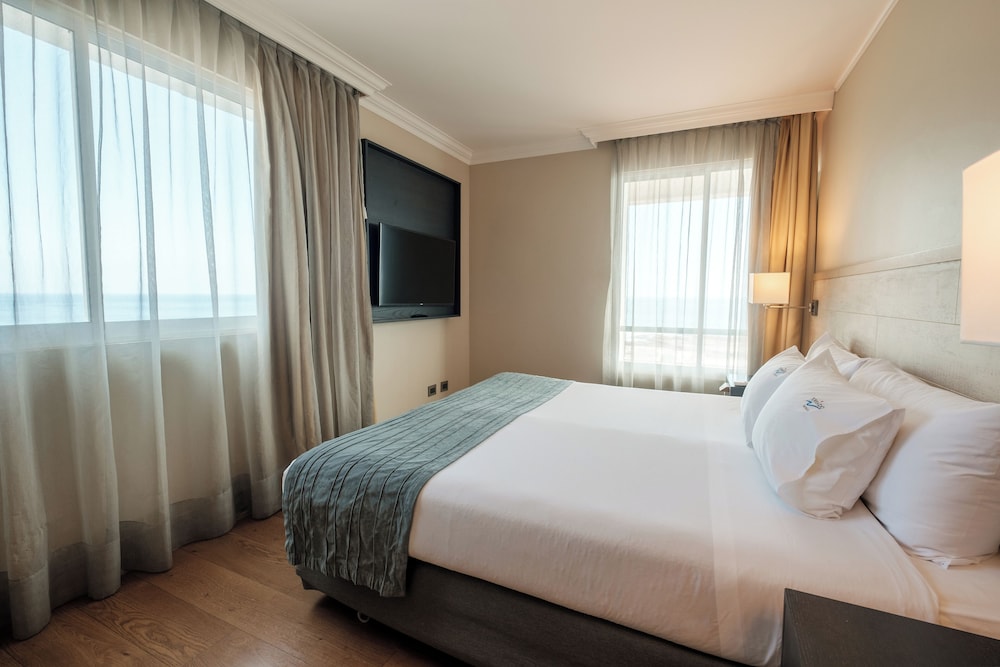 Executive Double Room, 1 King Bed, City View