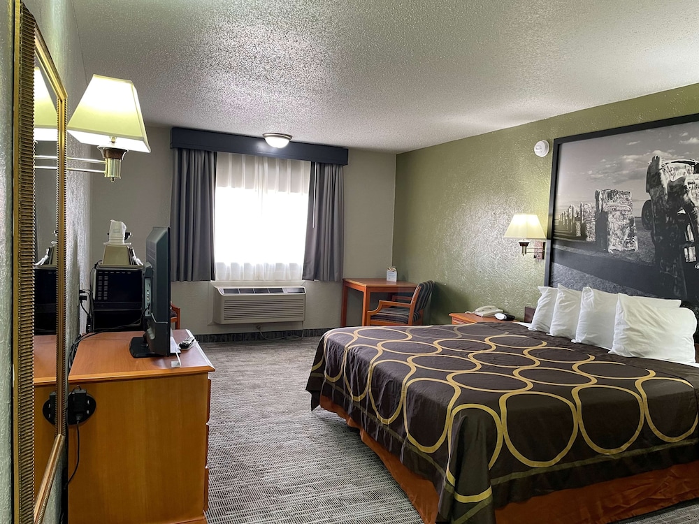 Room, 1 King Bed, Accessible, Non Smoking (Mobility) photo 3