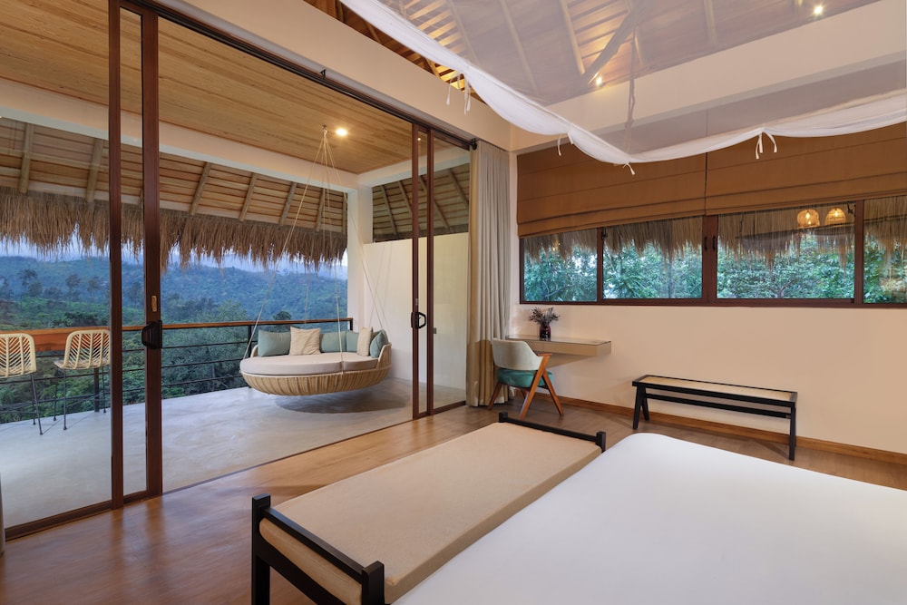 Premium Room, 1 Bedroom, Mountain View, Executive Level photo 3