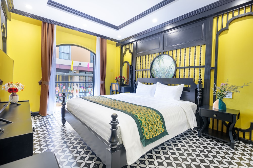 Deluxe Double or Twin Room