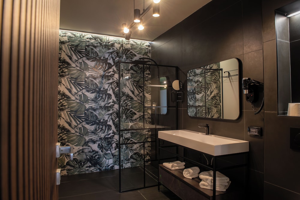 Premier Room - Photo 8