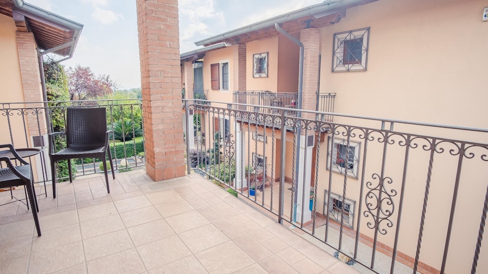 Villa photo 3