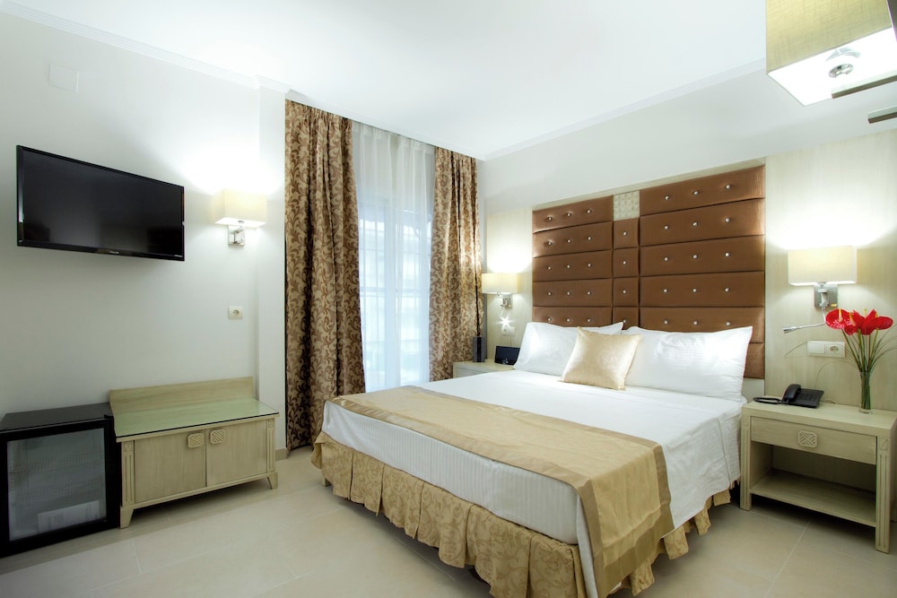 Double or Twin Room photo 3