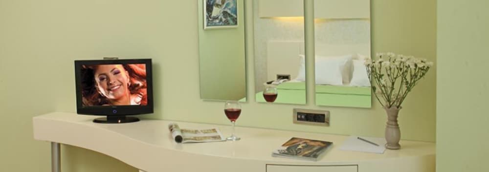 Double Room - Photo 2