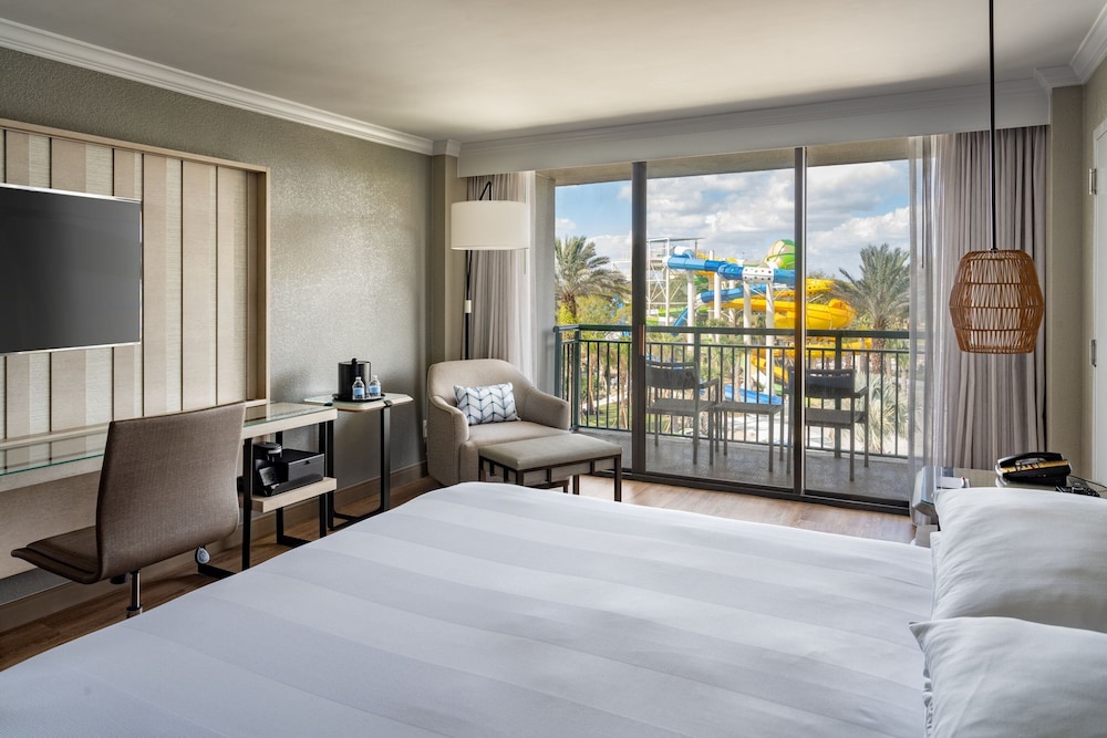 Room, 1 King Bed, Park View (Balcony)