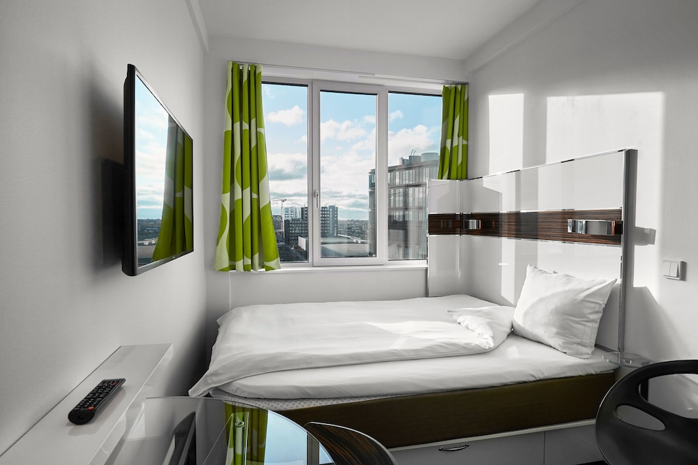 Wakeup Heaven, Partial Habourview Non Refundable photo 1
