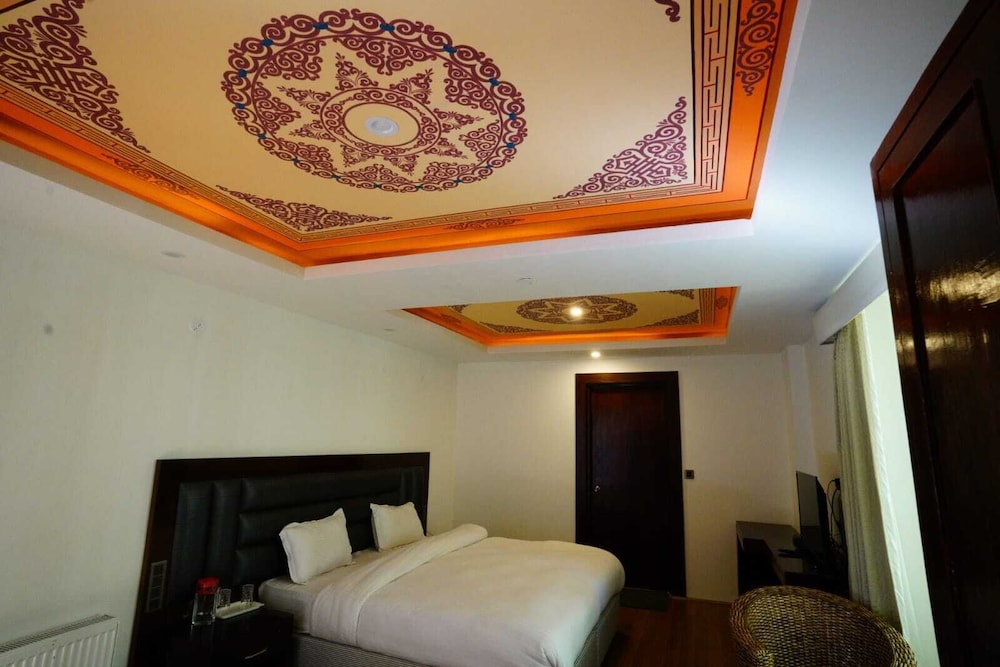Deluxe Room - Photo 7
