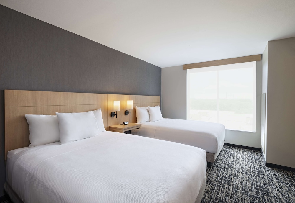 Room, Multiple Beds - Photo 4
