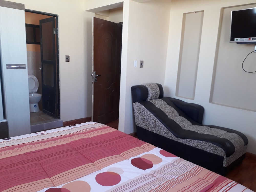 Deluxe Studio, 1 Queen Bed photo 3