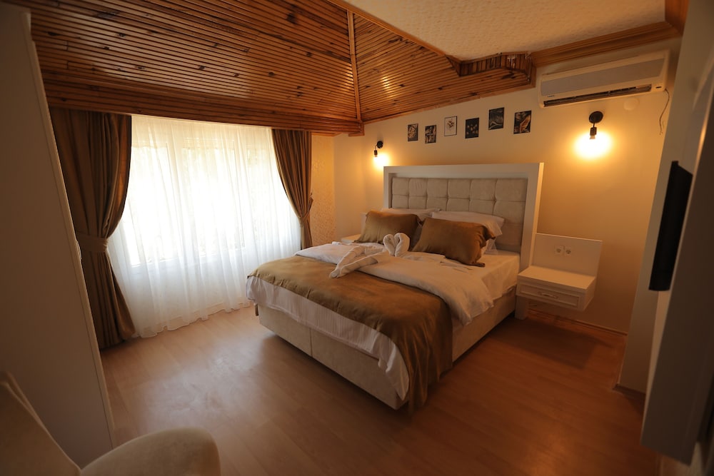 Luxury Room, Multiple Beds photo 1