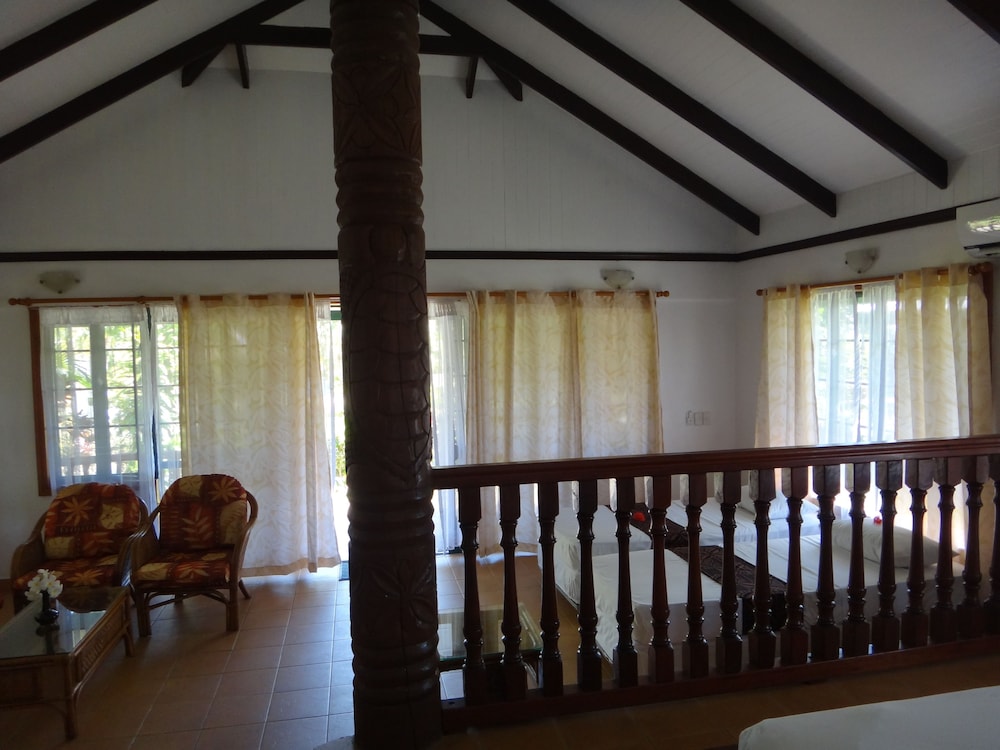 Family Villa, Poolside photo 2