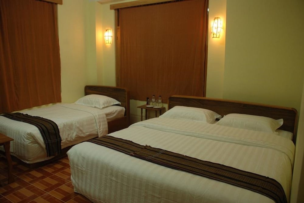 Superior Triple Room photo 3