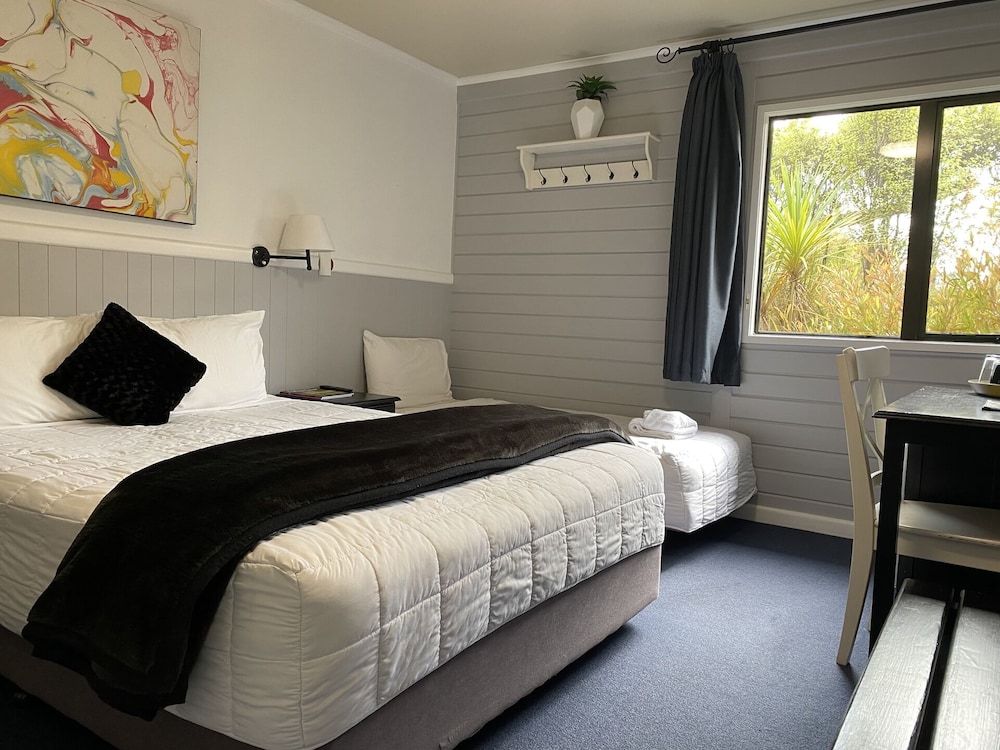 Standard Twin Room photo 3