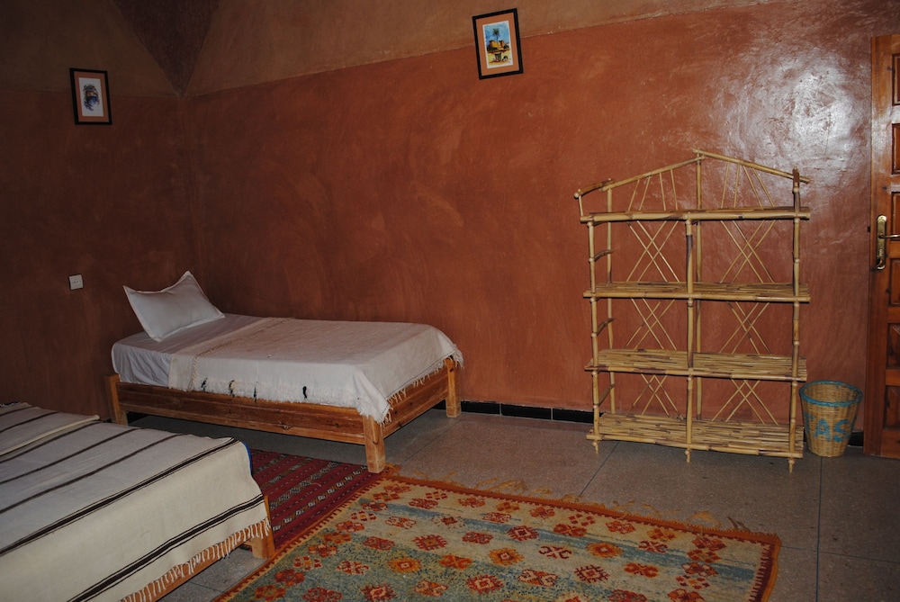 Family Room, Multiple Beds photo 3