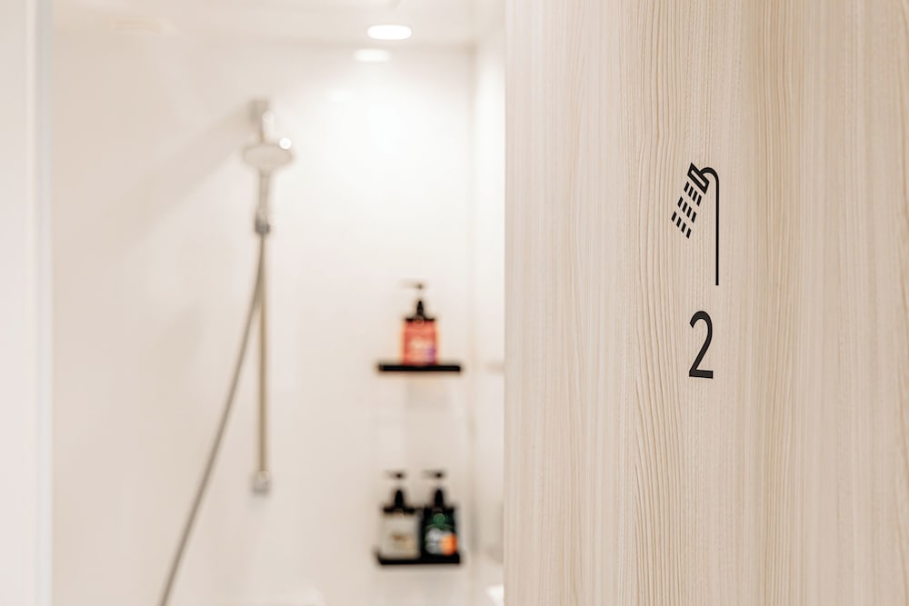 Private Group Room for 1-3 with Shared Shower room, Non Smoking (Double Bed + Sofa) thumbnail 5