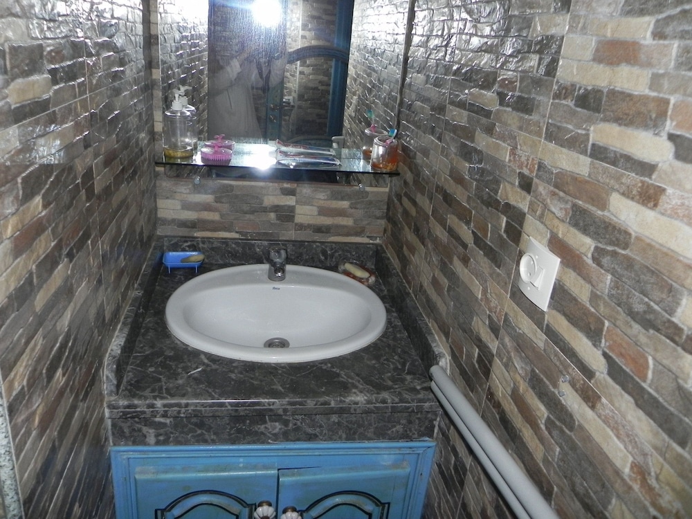 City House, 2 Bedrooms, Terrace, Sea Facing photo 2