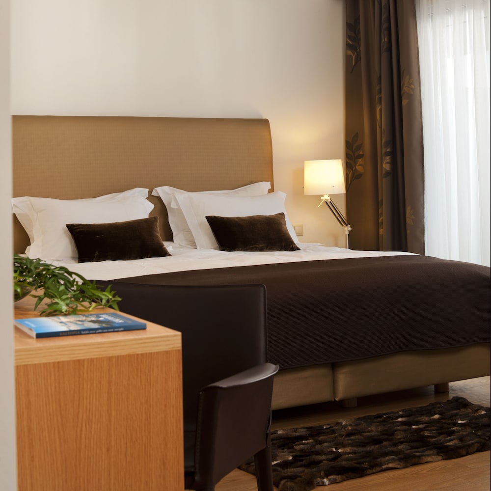 Superior Double Room, Lake View