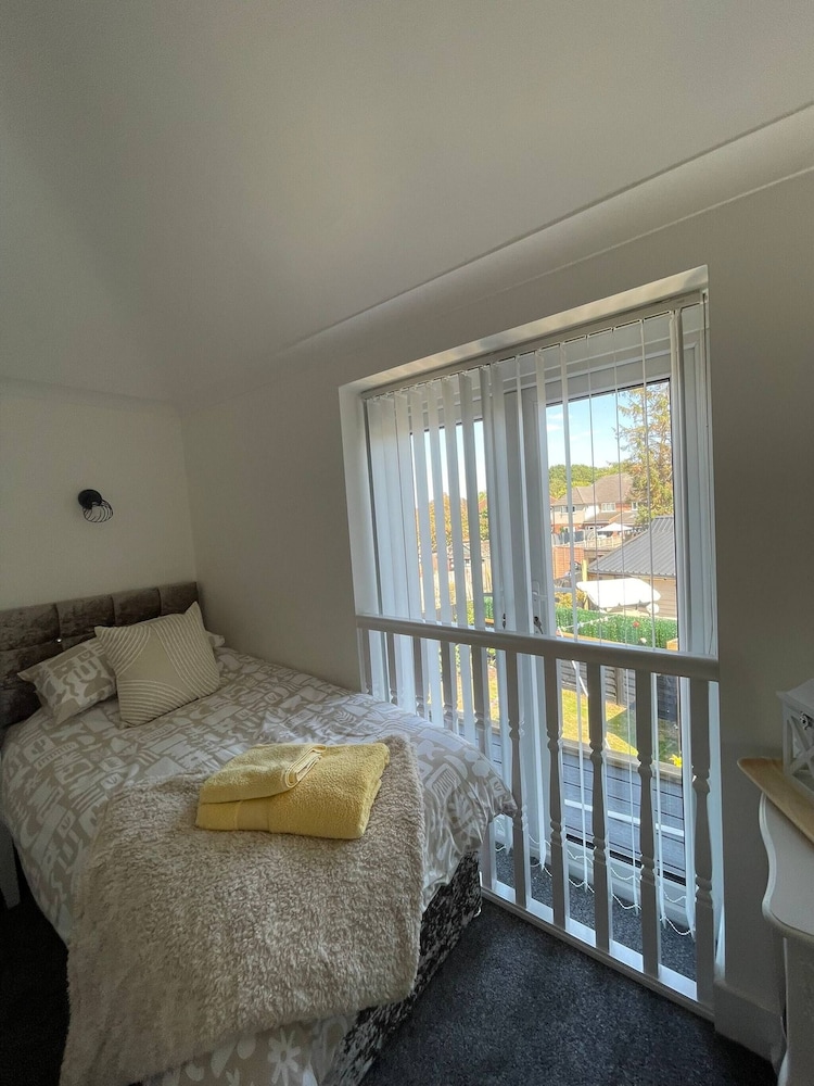 Staysolihull, Large Spacious Corner House,, 사진 29