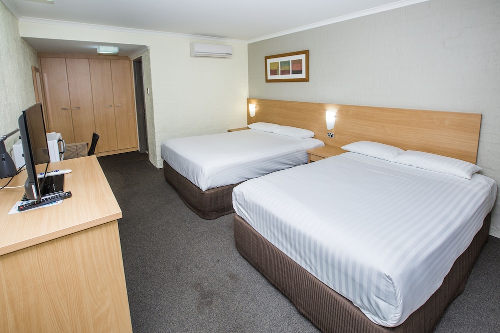Superior Double Room, 2 Double Beds - Photo 3