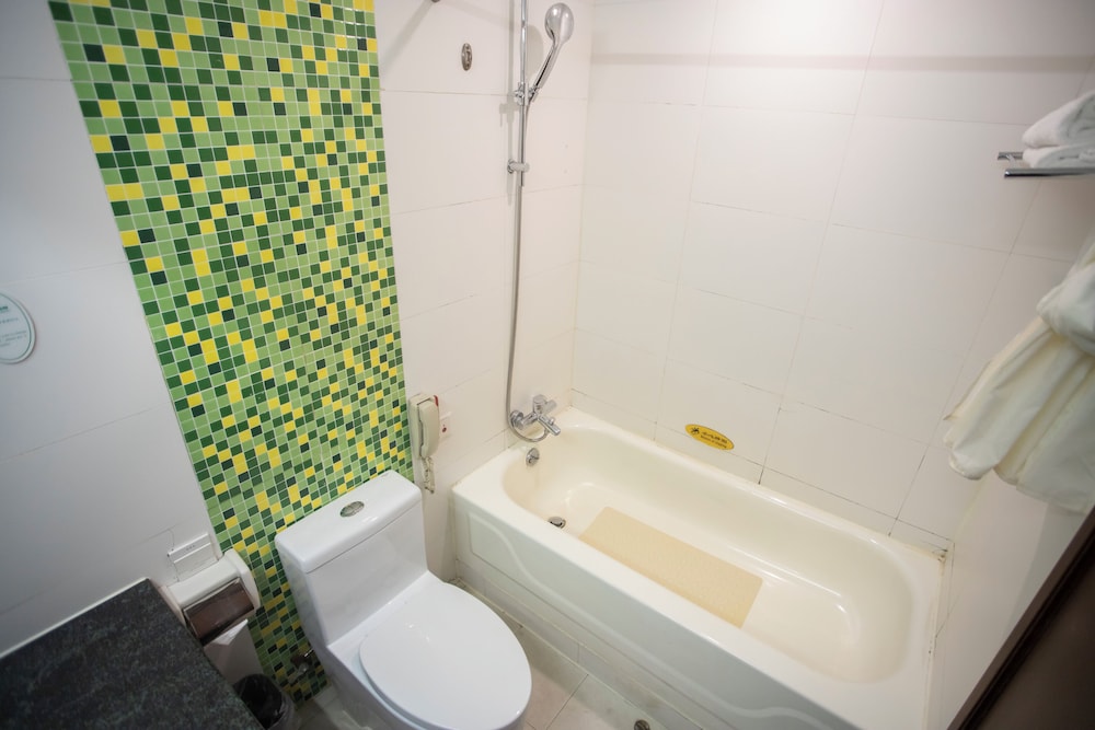 Basic Twin Room - Photo 2