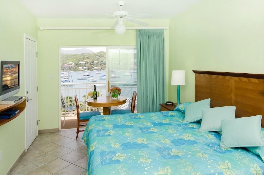 Suite, 1 Bedroom - Photo 6