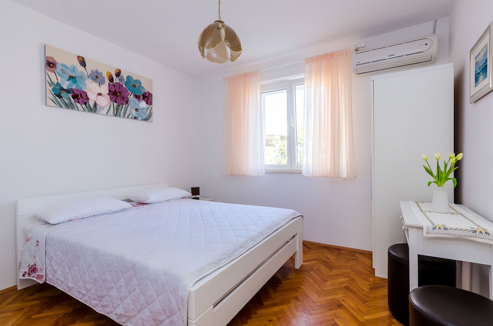 Studio (Studio with Terrace)