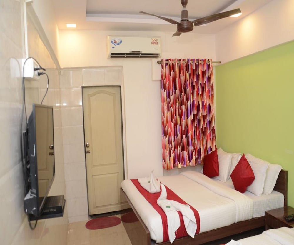 Deluxe Double Room, 1 Double Bed, Non Smoking - Photo 3