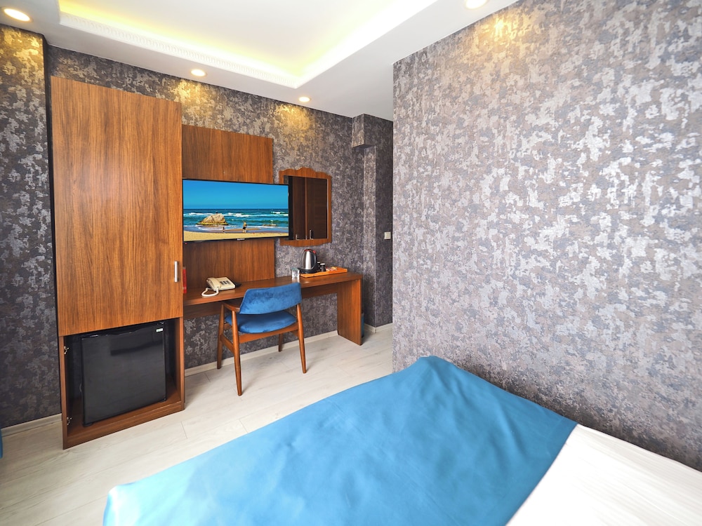 Standard Double Room photo 3