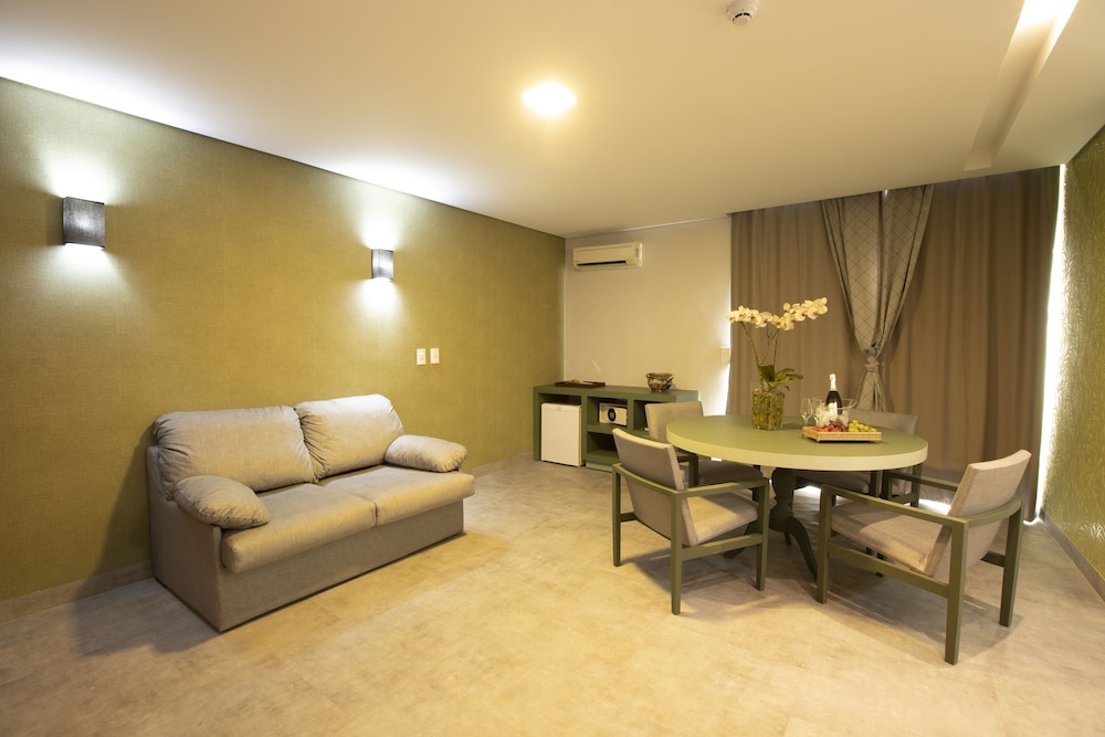 Grand Suite - Photo 6