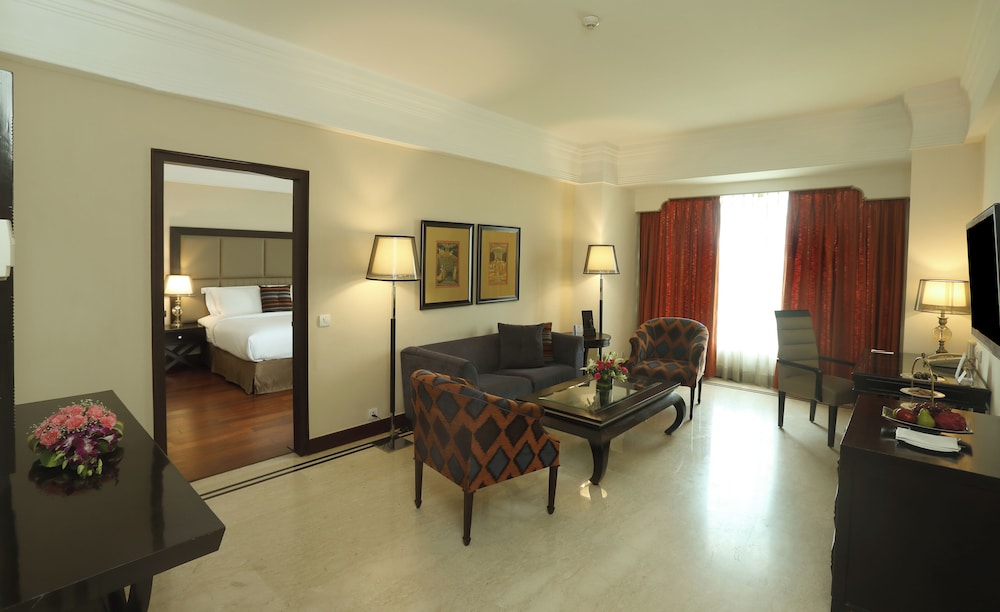 Executive Suite photo 3