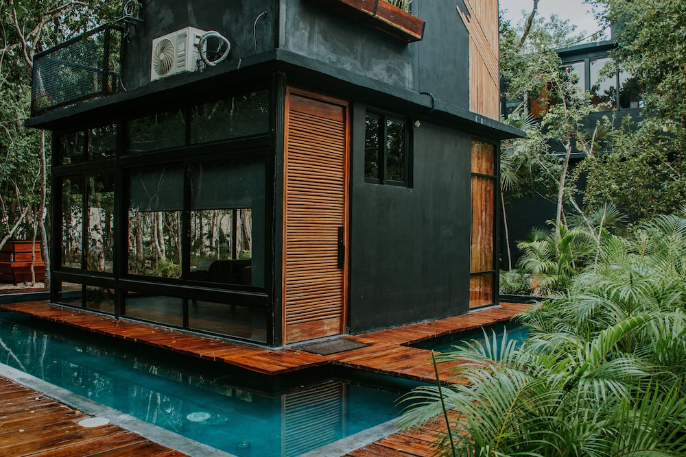 Basic House - Photo 5