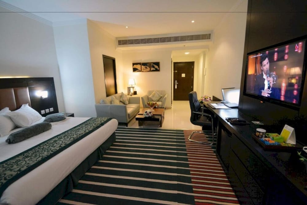 Deluxe Room, 1 King Bed