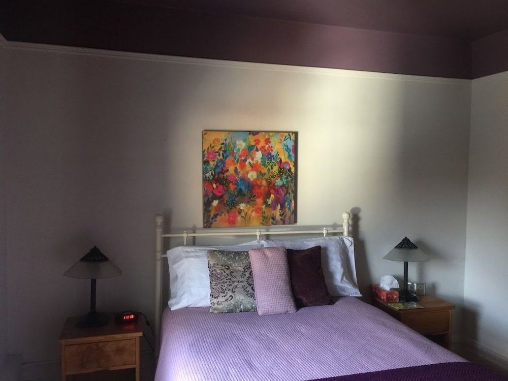 Room, 1 Double Bed (Violette)