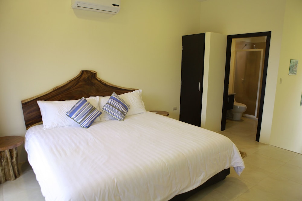 Room photo 2