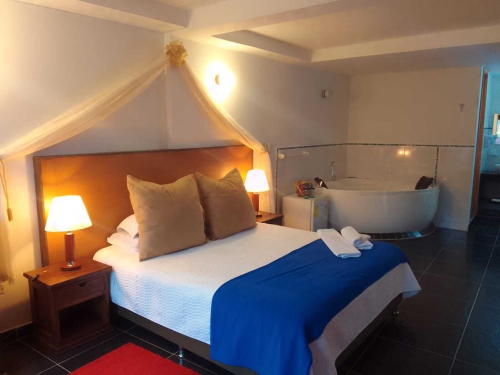 Elite Studio Suite, 1 Bedroom photo 3