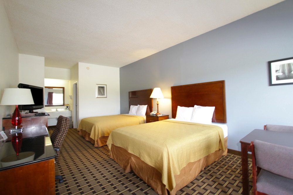 Room, 2 Queen Beds, Non Smoking