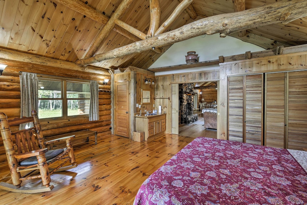 House (2 Bedrooms) photo 2