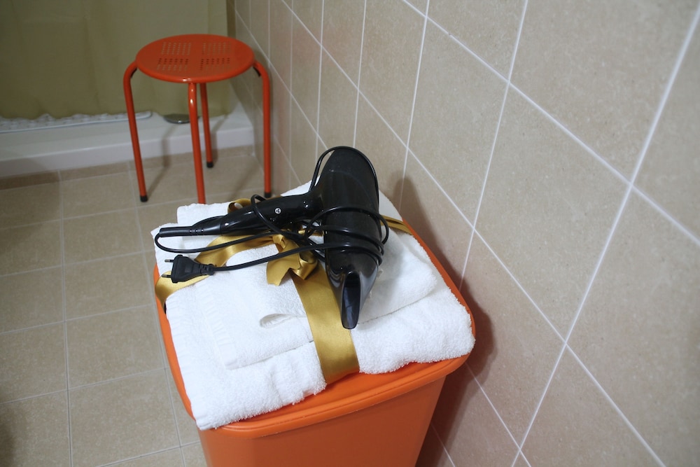 Basic Single Room photo 2