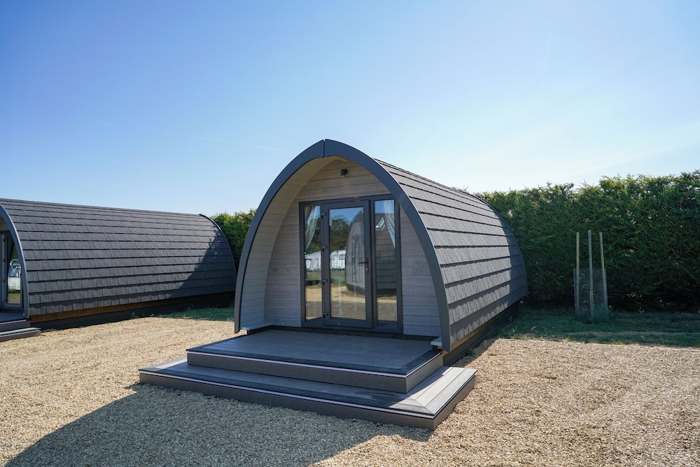 Elite Pod (no pets allowed)