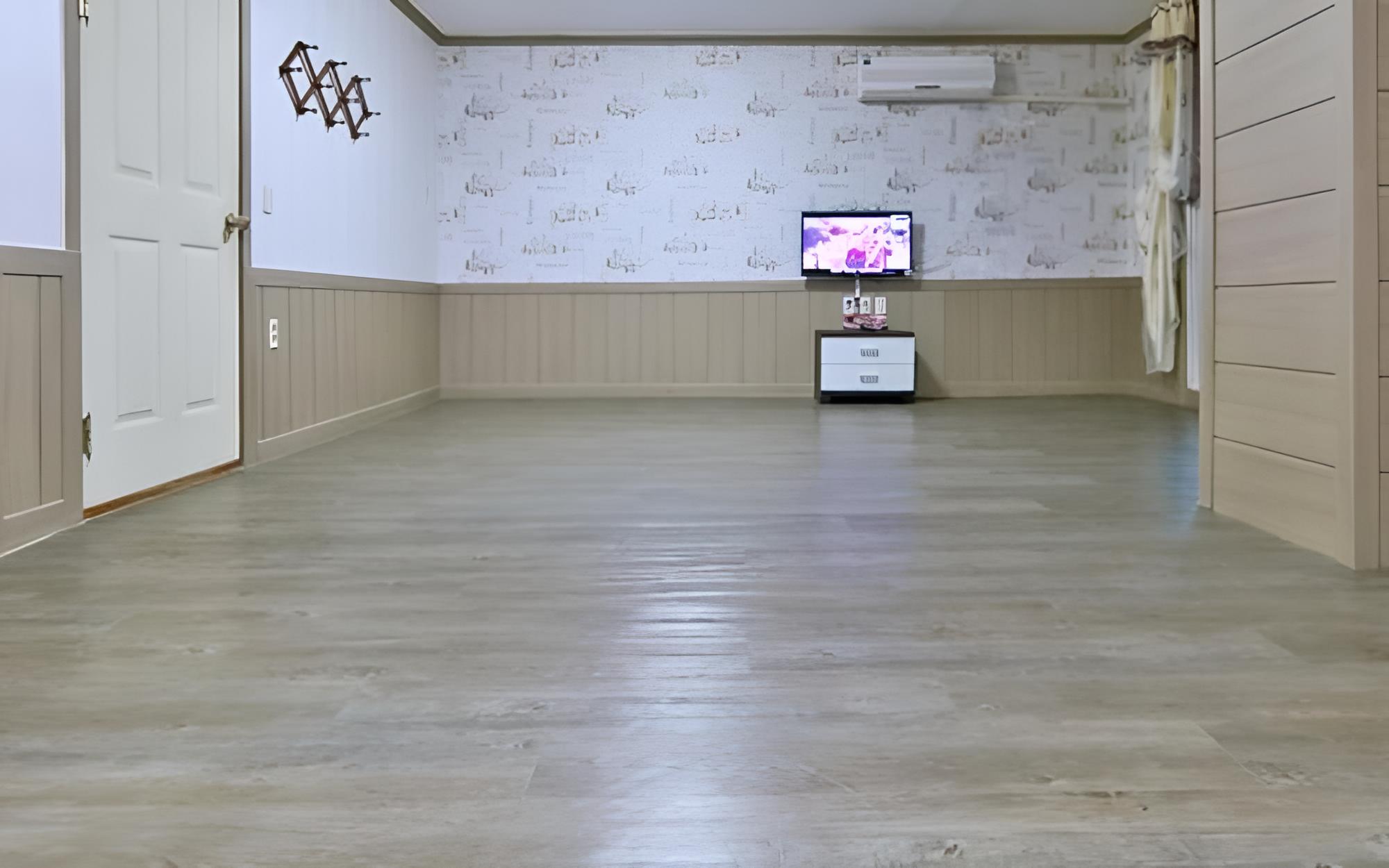 Room (Large room) photo 3