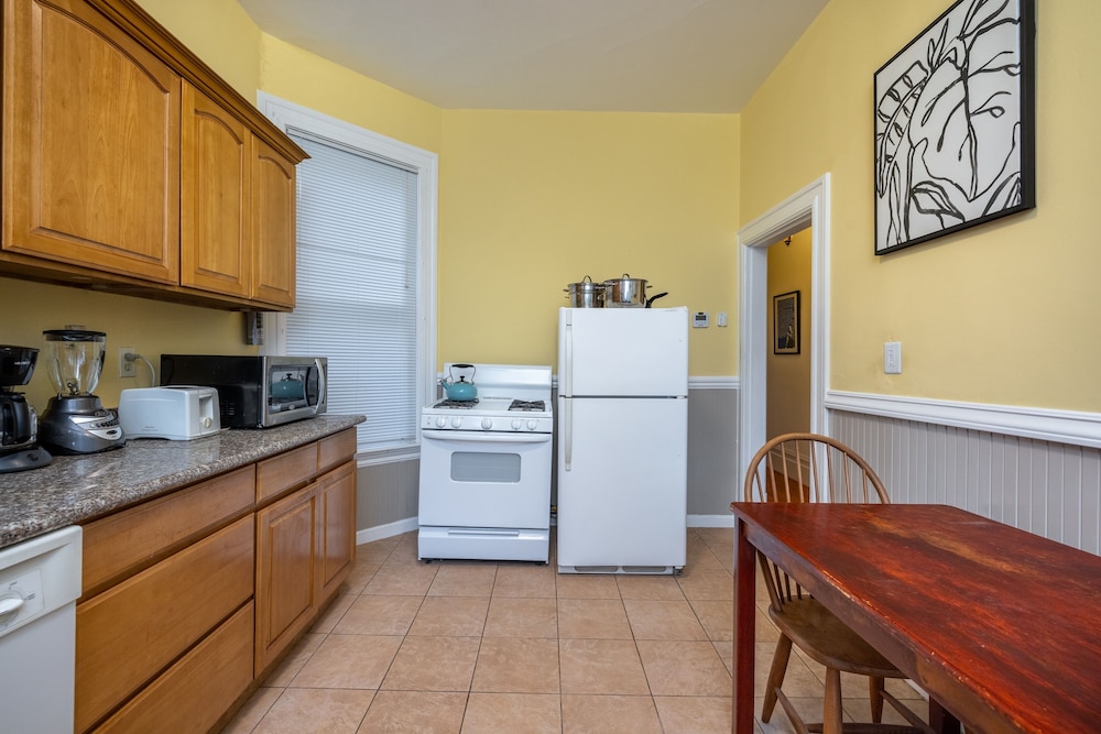 Condo, 1 Bedroom