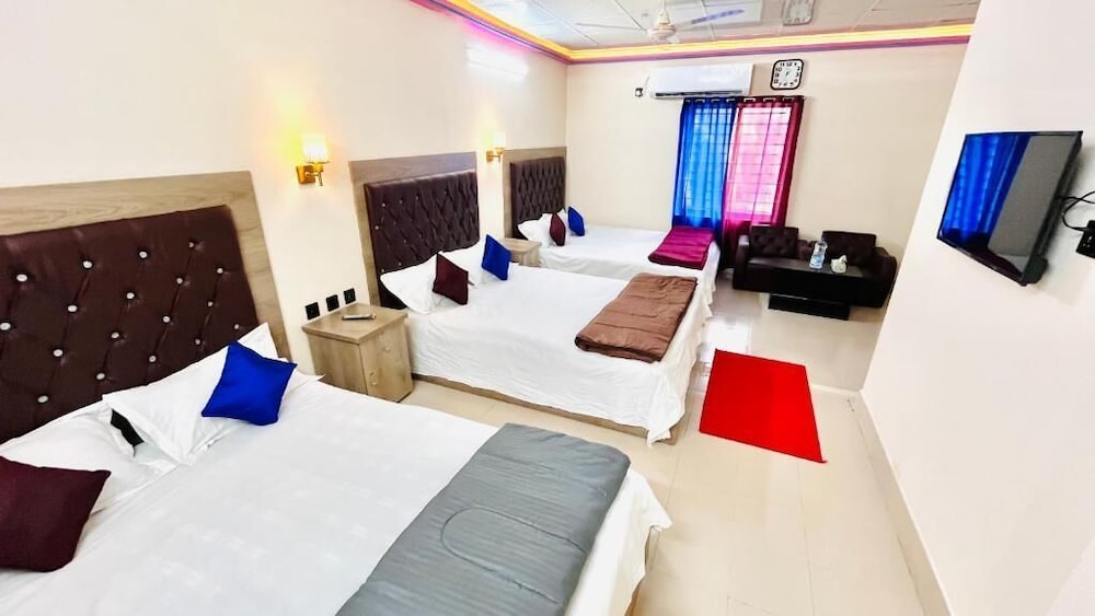 Superior Quadruple Room photo 2