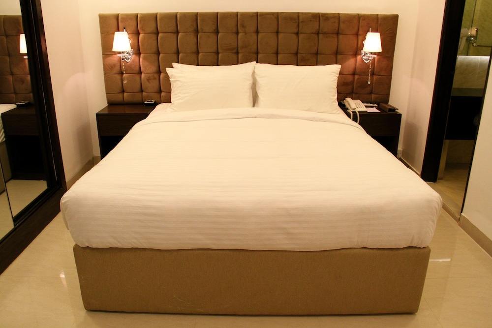 Deluxe Single Room, City View photo 2
