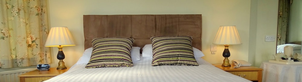 Double or Twin Room, Non Smoking - Photo 1